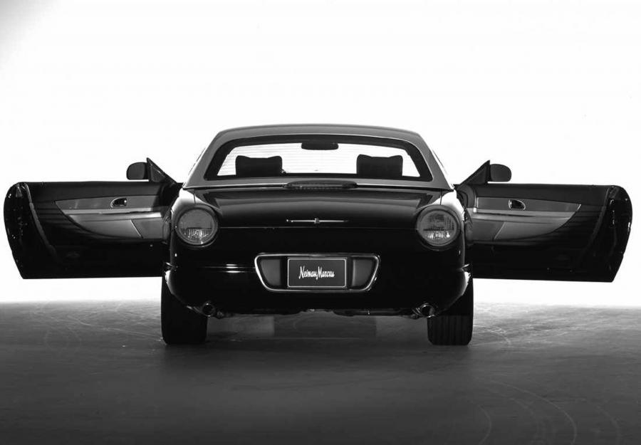  Ford Thunderbird Neiman Marcus Edition 2002 года  (фото 16 из 61)
